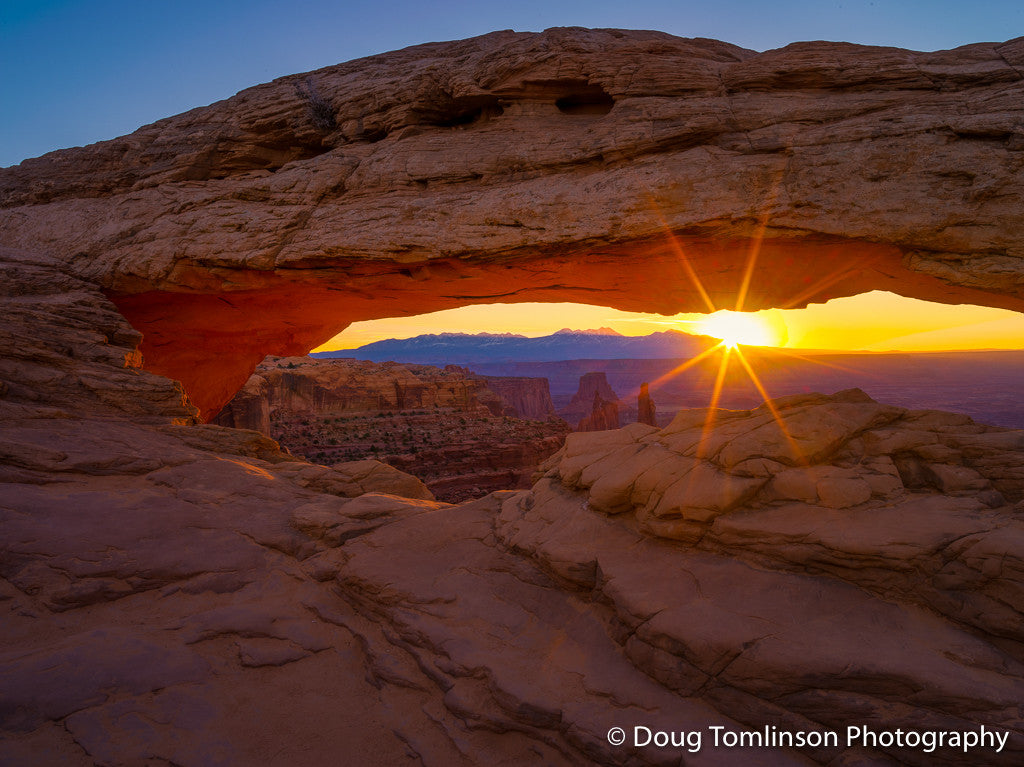 Sunrise Mesa Arch - 1512